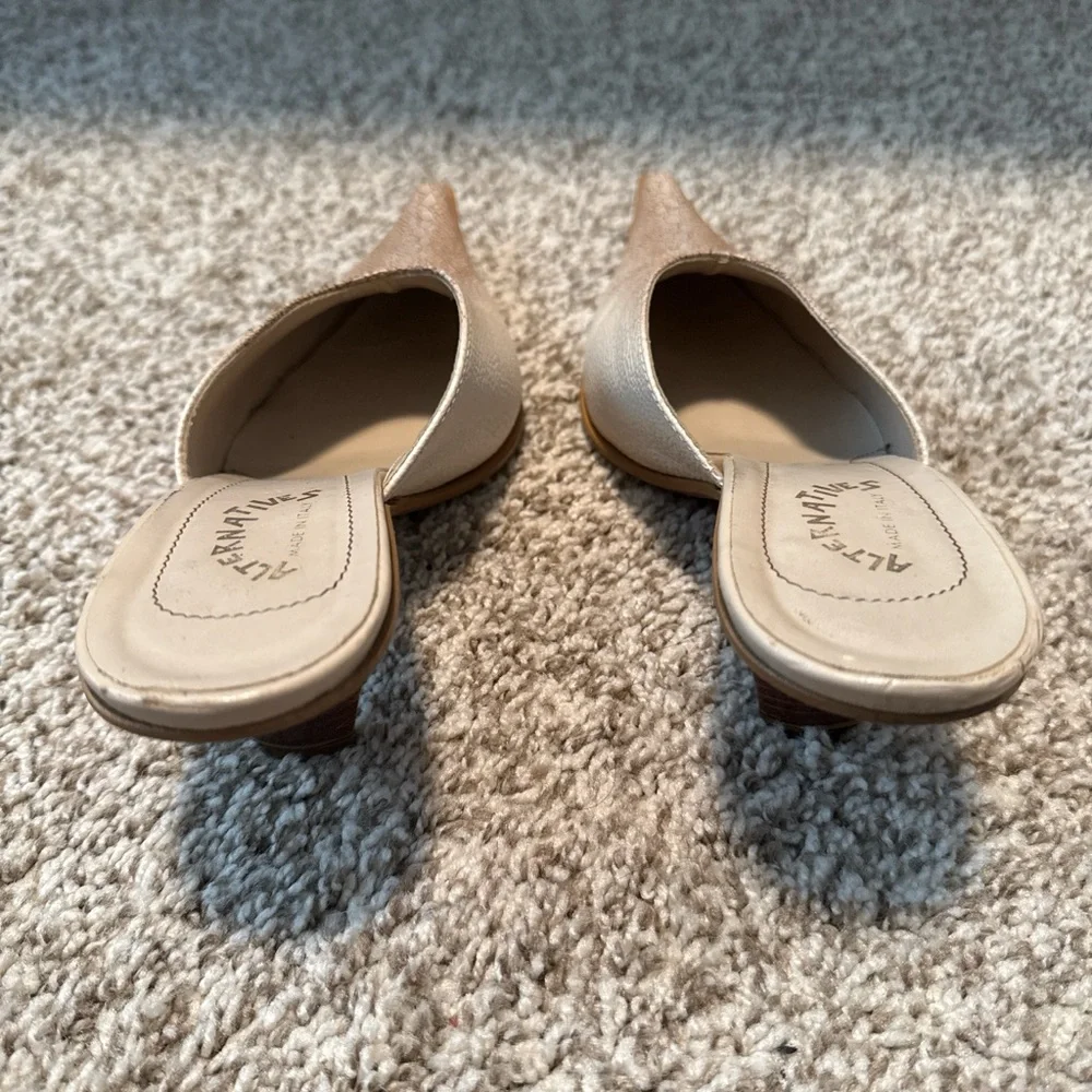 Vince Beige Textured Mules - Picture 3 of 6
